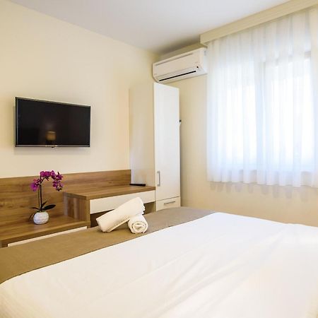 Apartments Leone Lukas Promajna Chambre photo