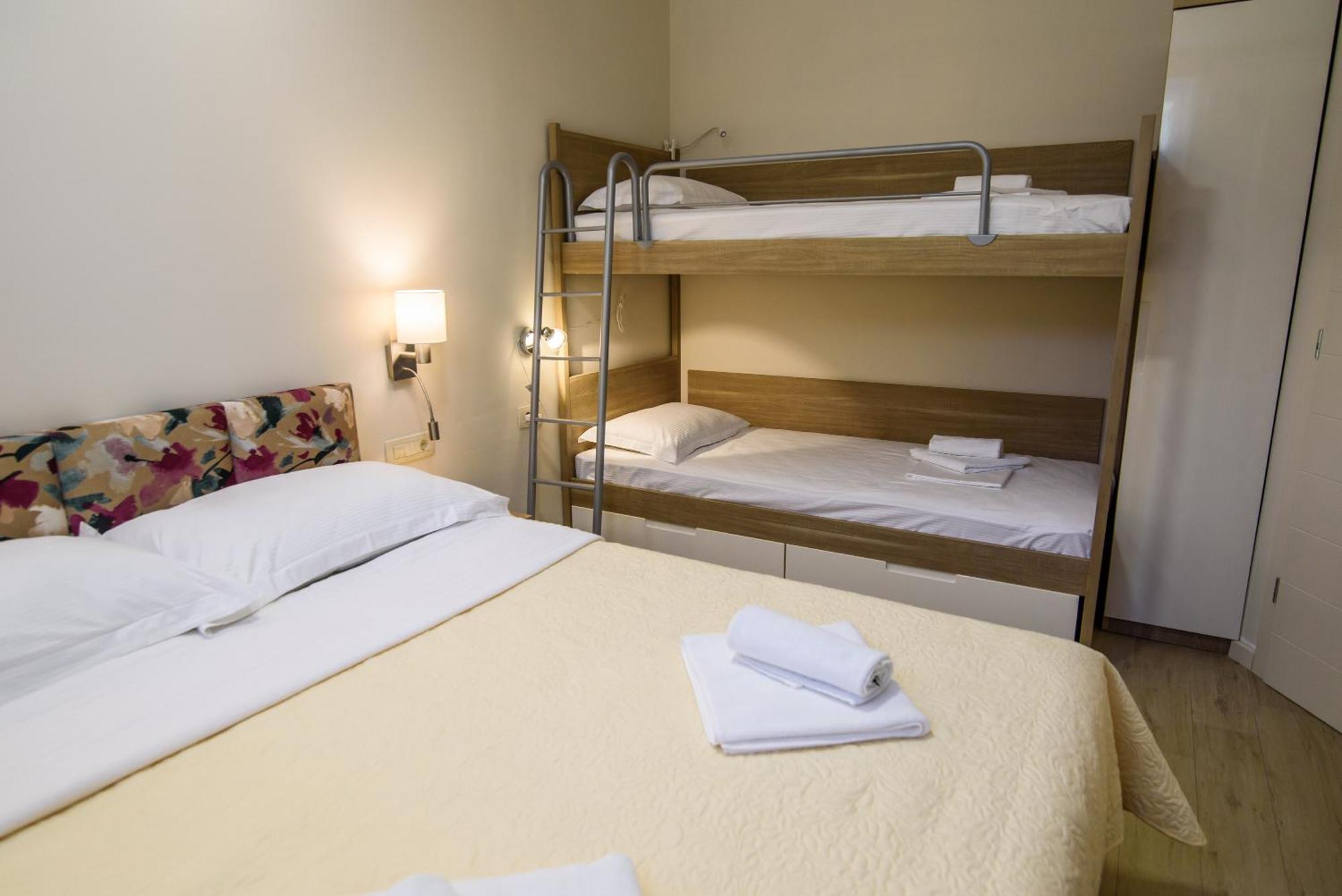 Apartments Leone Lukas Promajna Chambre photo