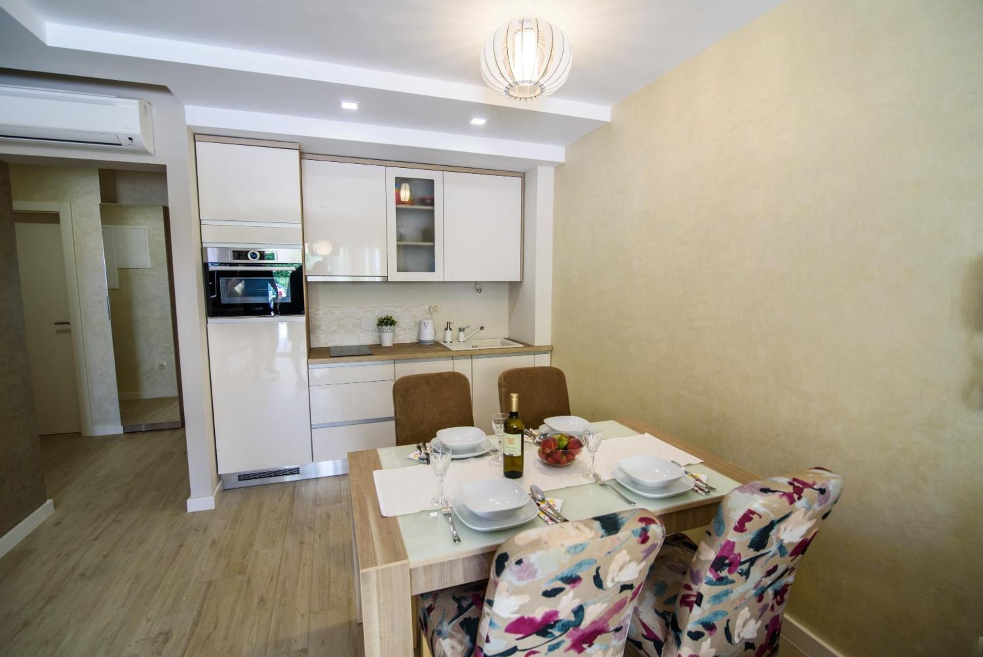 Apartments Leone Lukas Promajna Chambre photo